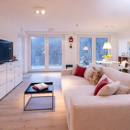 Hermine, Black Forest Retreat, Mit Sonnenterrasse Apartment *